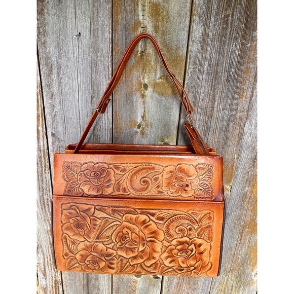VINTAGE tooled genuine leather floral shoulder bag